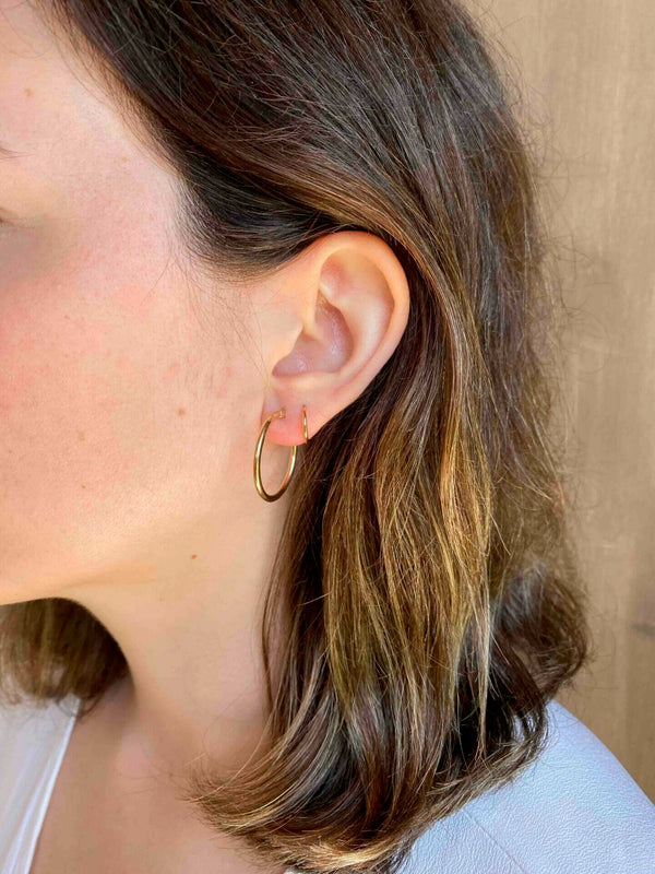 Aros de Oro 18k Tubo Redondo 2mm Diametro 20mm