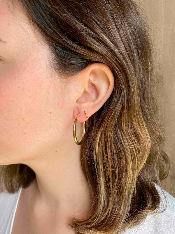 Aros de Oro 18k Tubo Redondo 3mm Diametro 25mm